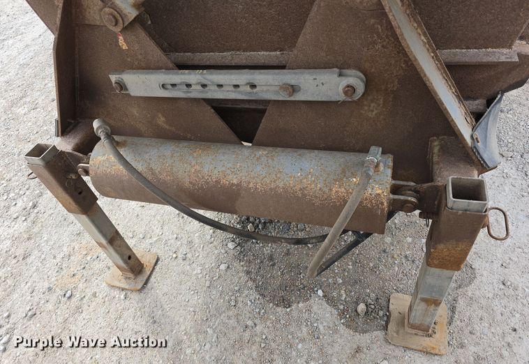 image for item DW3241 2016 Manac CPS bottom dump trailer