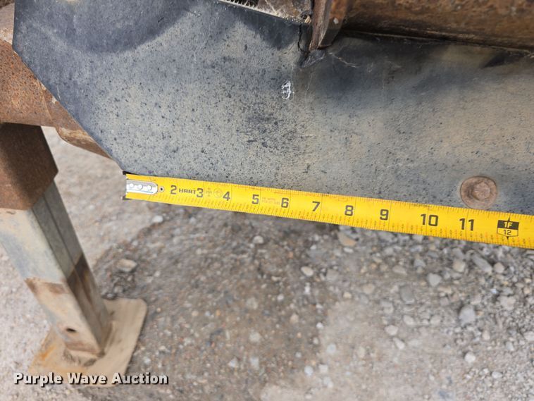 image for item DW3241 2016 Manac CPS bottom dump trailer