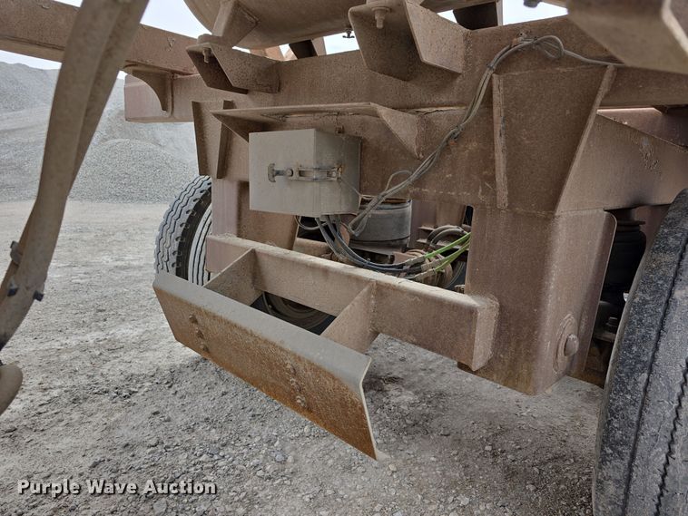 image for item DW3241 2016 Manac CPS bottom dump trailer