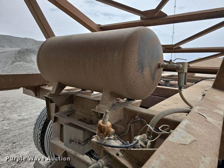 image for item DW3241 2016 Manac CPS bottom dump trailer