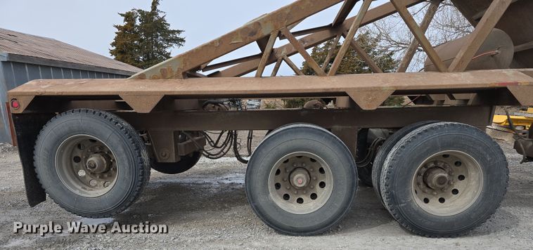 image for item DW3241 2016 Manac CPS bottom dump trailer