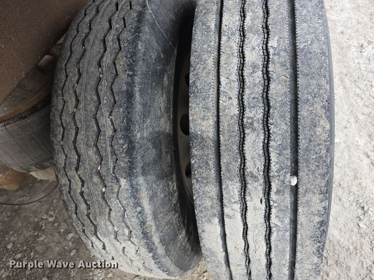 image for item DW3241 2016 Manac CPS bottom dump trailer