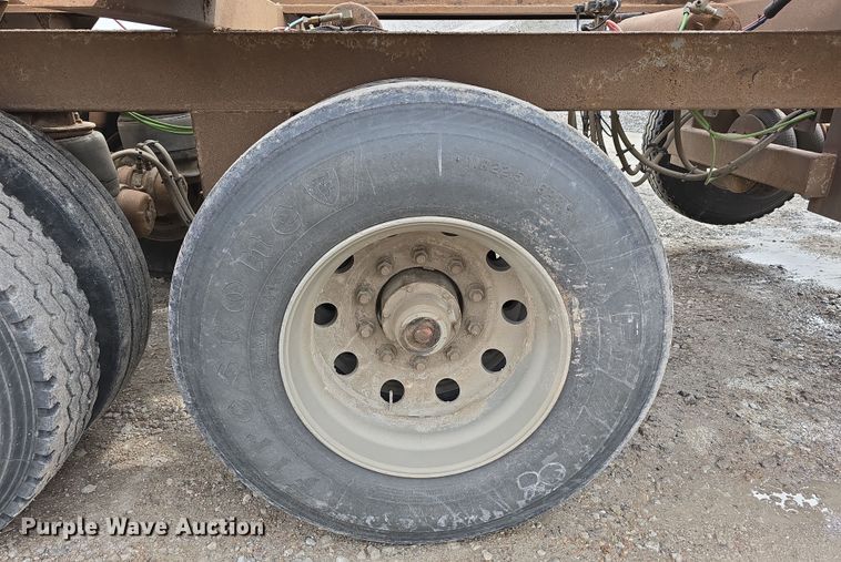 image for item DW3241 2016 Manac CPS bottom dump trailer