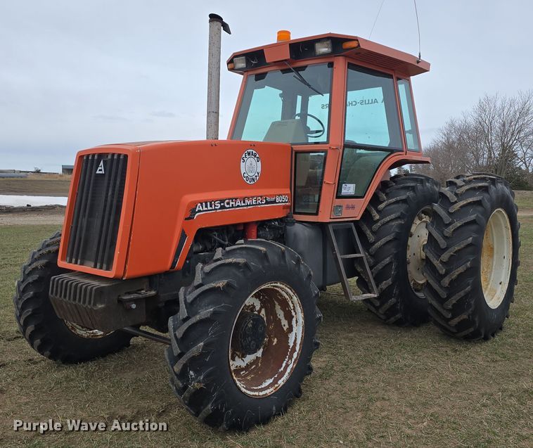 image for item DW3243 1985 Allis-Chalmers 8050 MFWD tractor