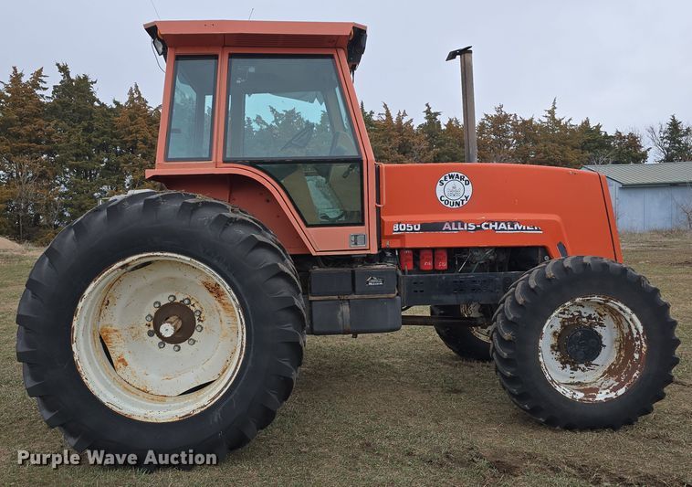image for item DW3243 1985 Allis-Chalmers 8050 MFWD tractor