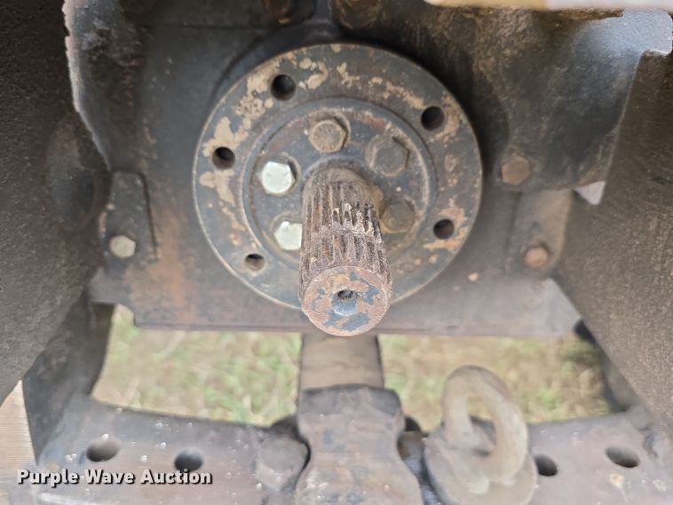 image for item DW3243 1985 Allis-Chalmers 8050 MFWD tractor