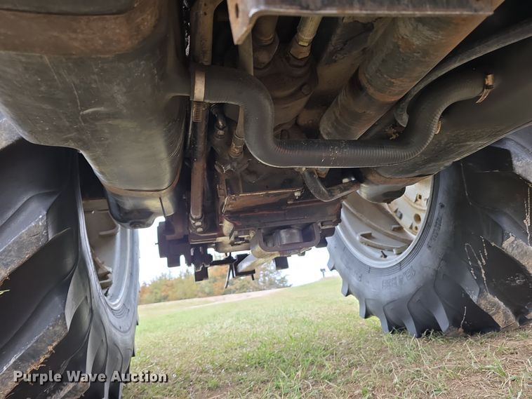 image for item DW3243 1985 Allis-Chalmers 8050 MFWD tractor