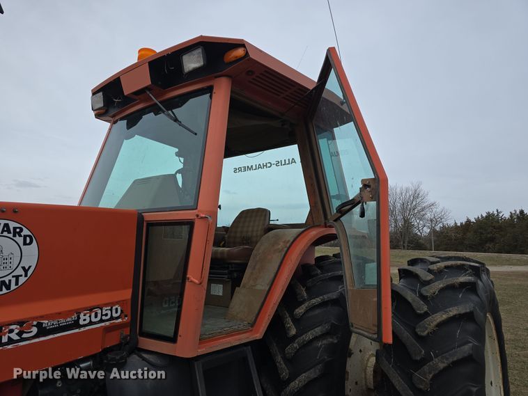 image for item DW3243 1985 Allis-Chalmers 8050 MFWD tractor