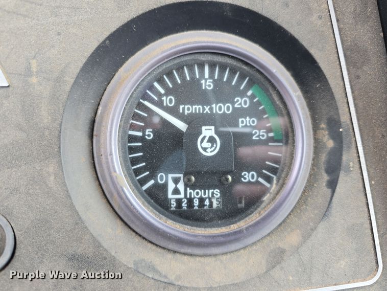 image for item DW3243 1985 Allis-Chalmers 8050 MFWD tractor