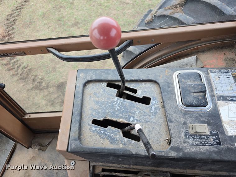 image for item DW3243 1985 Allis-Chalmers 8050 MFWD tractor