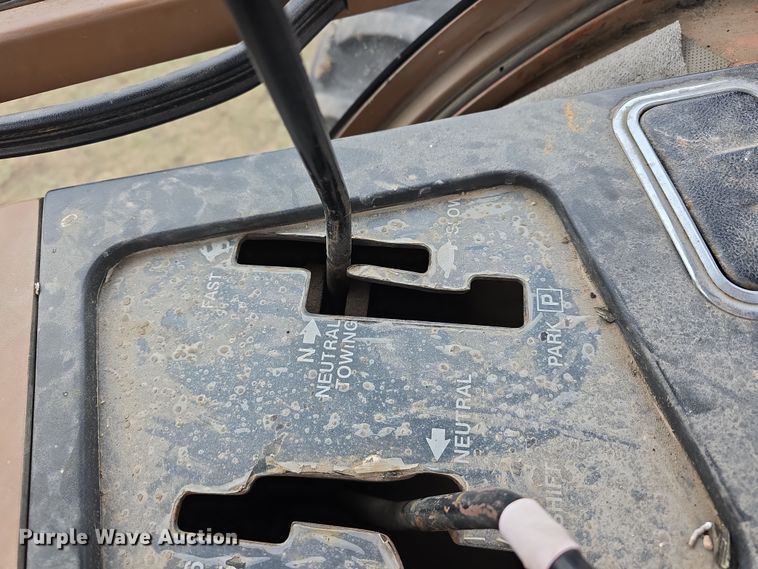 image for item DW3243 1985 Allis-Chalmers 8050 MFWD tractor