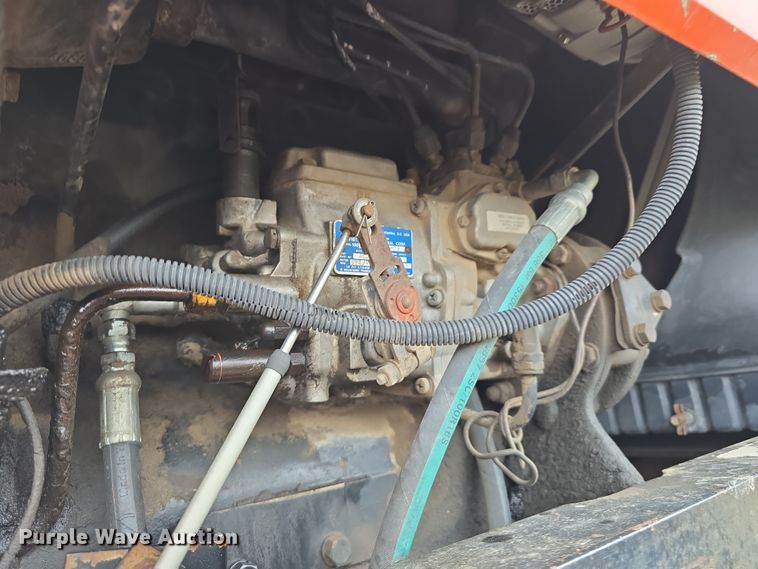 image for item DW3243 1985 Allis-Chalmers 8050 MFWD tractor