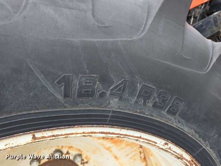 image for item DW3243 1985 Allis-Chalmers 8050 MFWD tractor