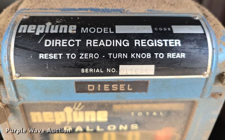 image for item DW3244 1985 Ford F800 fuel truck