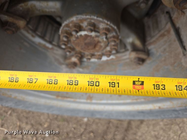 image for item DW3244 1985 Ford F800 fuel truck