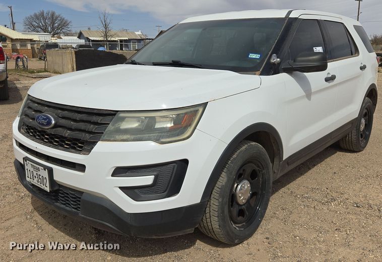 image for item DW8556 2016 Ford Explorer Police SUV