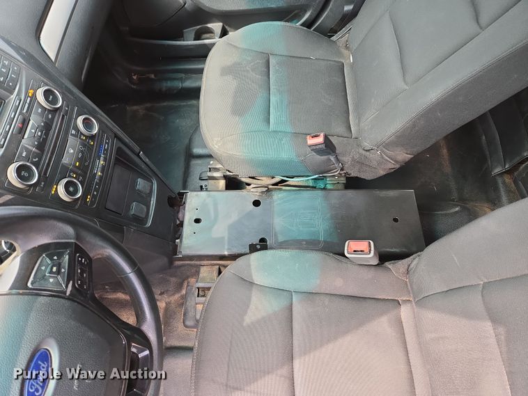 image for item DW8556 2016 Ford Explorer Police SUV