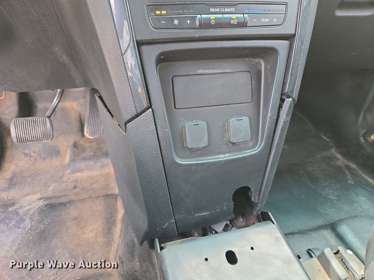 image for item DW8556 2016 Ford Explorer Police SUV