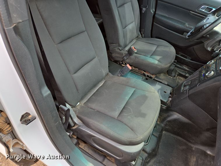 image for item DW8556 2016 Ford Explorer Police SUV