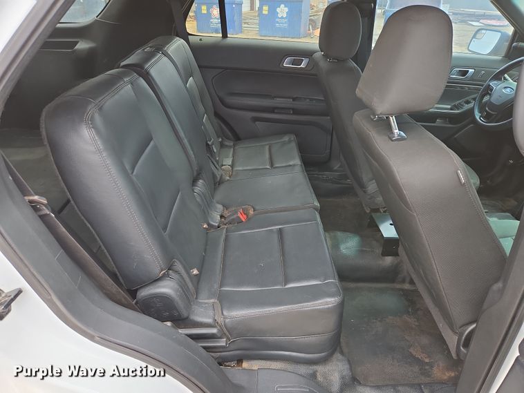 image for item DW8556 2016 Ford Explorer Police SUV