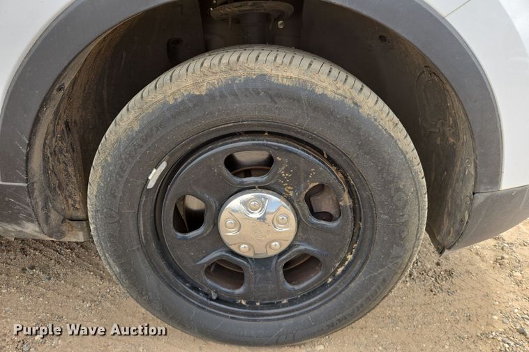 image for item DW8556 2016 Ford Explorer Police SUV