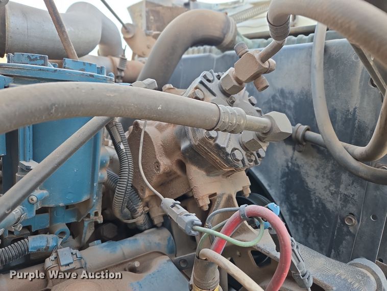 image for item DW8611 1996 International 4700 dump truck