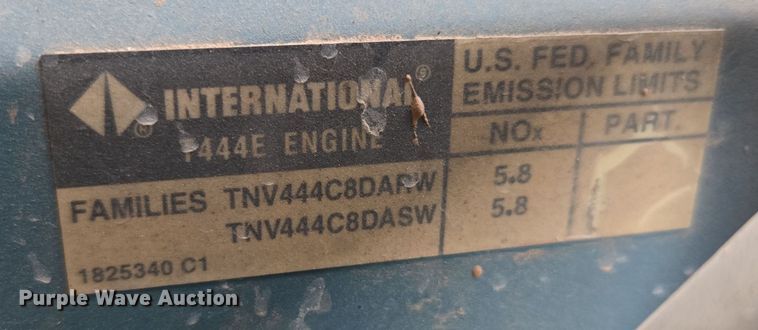 image for item DW8611 1996 International 4700 dump truck