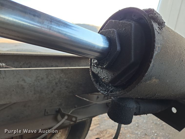 image for item DW8612 1990 International 4600 dump truck