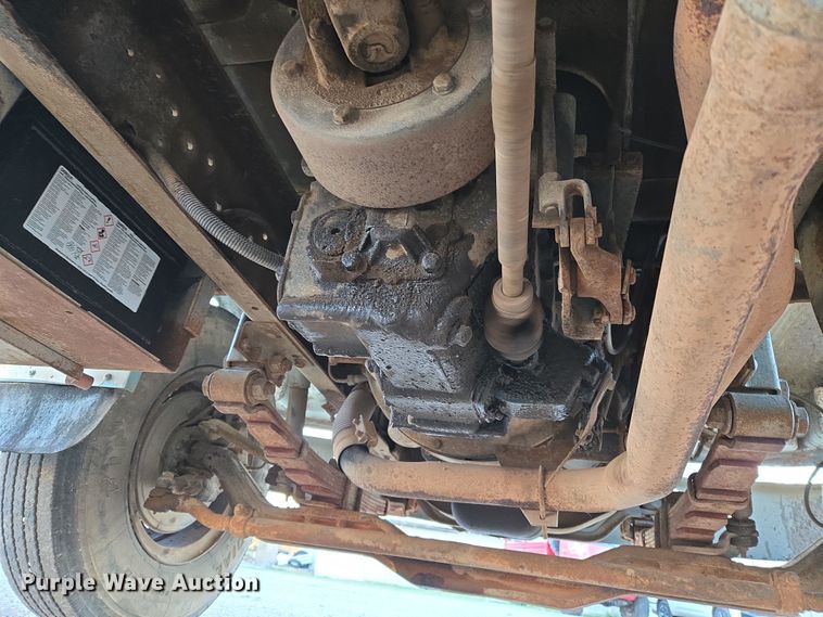 image for item DW8612 1990 International 4600 dump truck