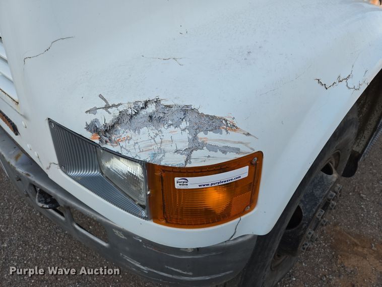 image for item DW8612 1990 International 4600 dump truck