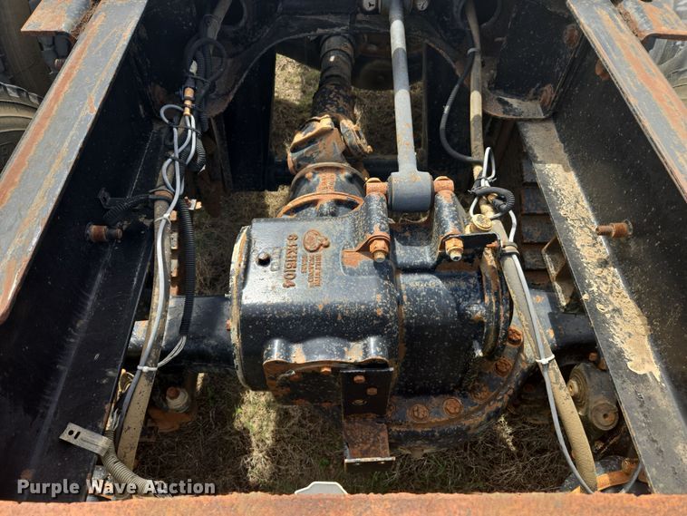 image for item DW8624 2003 Mack CH613 semi truck