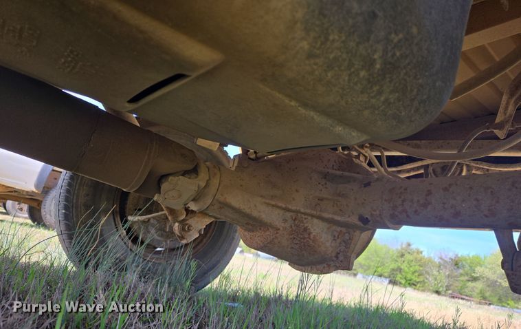 image for item DW8625 1994 Chevrolet C1500 pickup truck