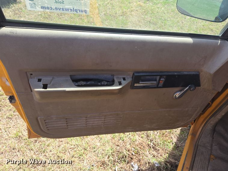 image for item DW8625 1994 Chevrolet C1500 pickup truck