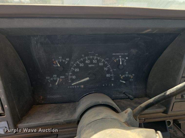 image for item DW8625 1994 Chevrolet C1500 pickup truck