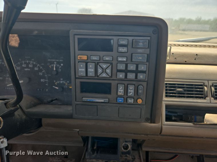 image for item DW8625 1994 Chevrolet C1500 pickup truck