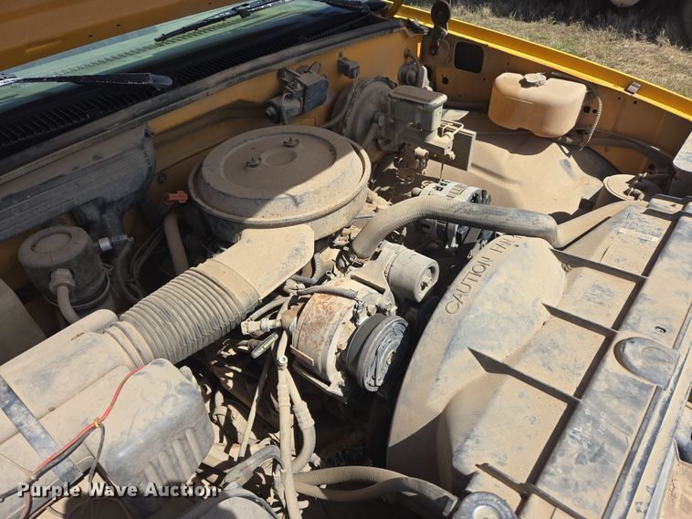 image for item DW8625 1994 Chevrolet C1500 pickup truck