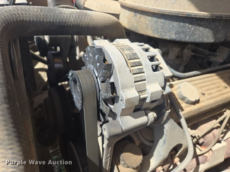 image for item DW8625 1994 Chevrolet C1500 pickup truck