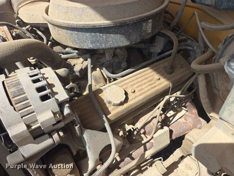 image for item DW8625 1994 Chevrolet C1500 pickup truck