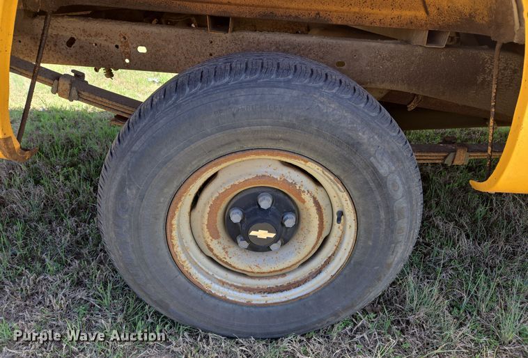 image for item DW8625 1994 Chevrolet C1500 pickup truck