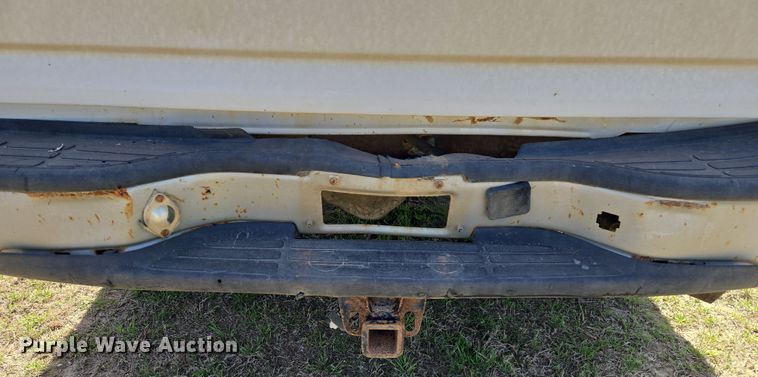 image for item DW8626 2005 Chevrolet Silverado 2500HD Ext. Cab pickup truck