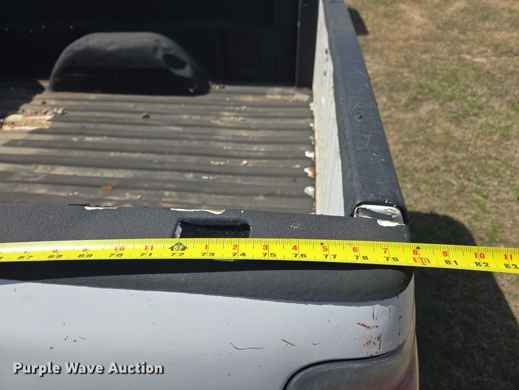 image for item DW8626 2005 Chevrolet Silverado 2500HD Ext. Cab pickup truck