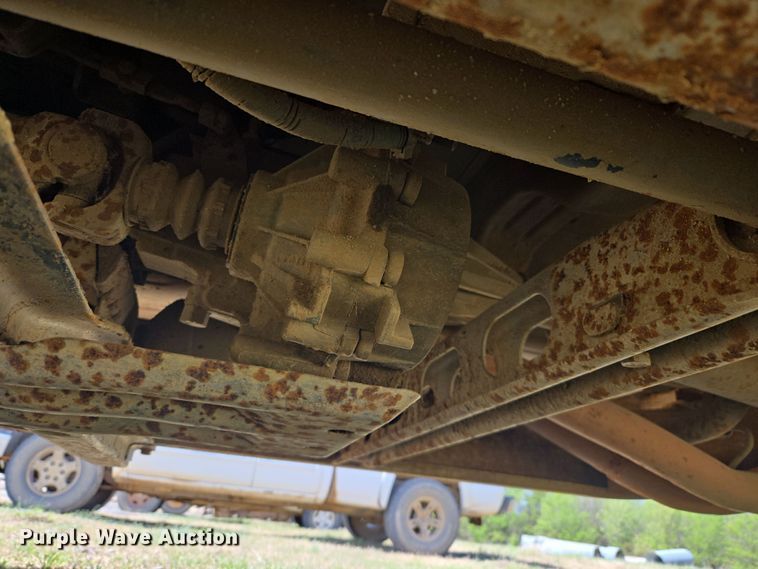 image for item DW8626 2005 Chevrolet Silverado 2500HD Ext. Cab pickup truck