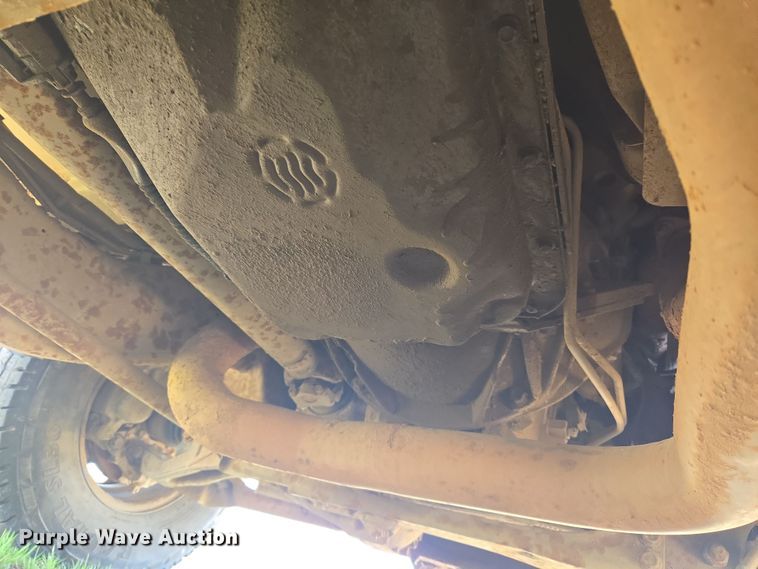 image for item DW8626 2005 Chevrolet Silverado 2500HD Ext. Cab pickup truck