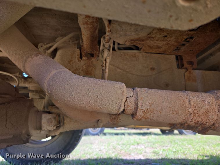 image for item DW8626 2005 Chevrolet Silverado 2500HD Ext. Cab pickup truck