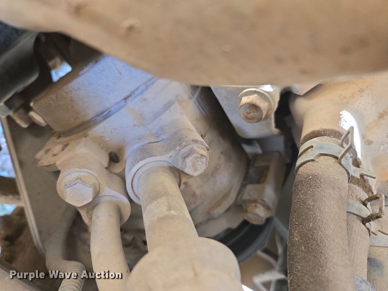 image for item DW8626 2005 Chevrolet Silverado 2500HD Ext. Cab pickup truck