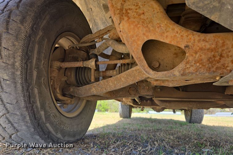 image for item DW8627 2004 Chevrolet Silverado 1500 Ext. Cab pickup truck