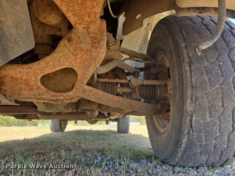 image for item DW8627 2004 Chevrolet Silverado 1500 Ext. Cab pickup truck