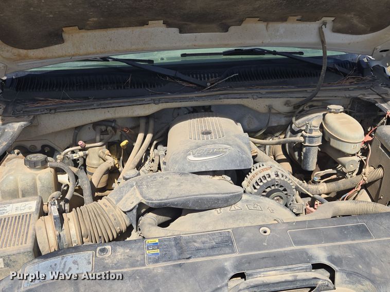 image for item DW8627 2004 Chevrolet Silverado 1500 Ext. Cab pickup truck