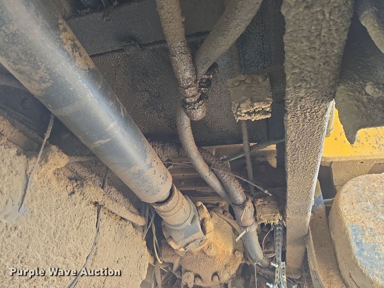 image for item DW8628 1997 International 4900 dump truck