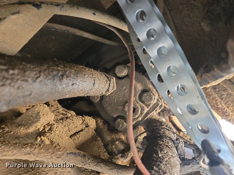 image for item DW8628 1997 International 4900 dump truck